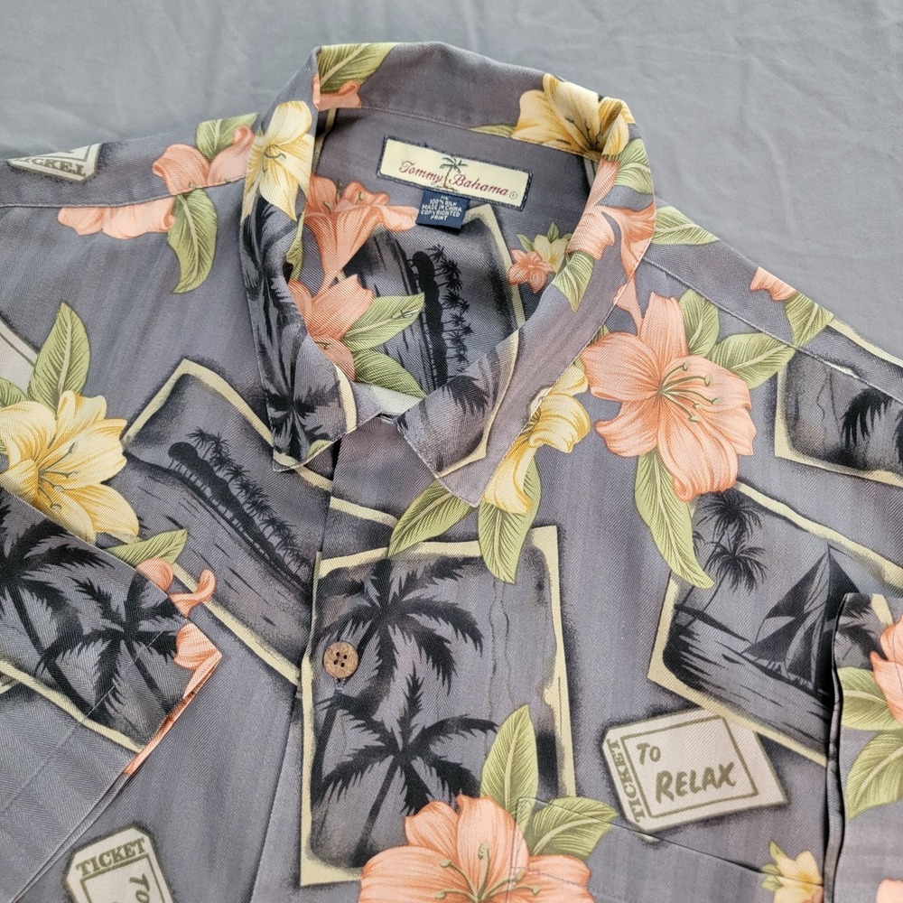 Tommy Bahama Hawaiian Camp Shirt Men's XL All Over Print Post Cards Silk AOP